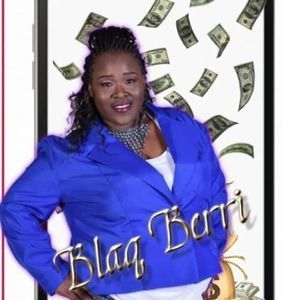 Meet your Posher, Nikki